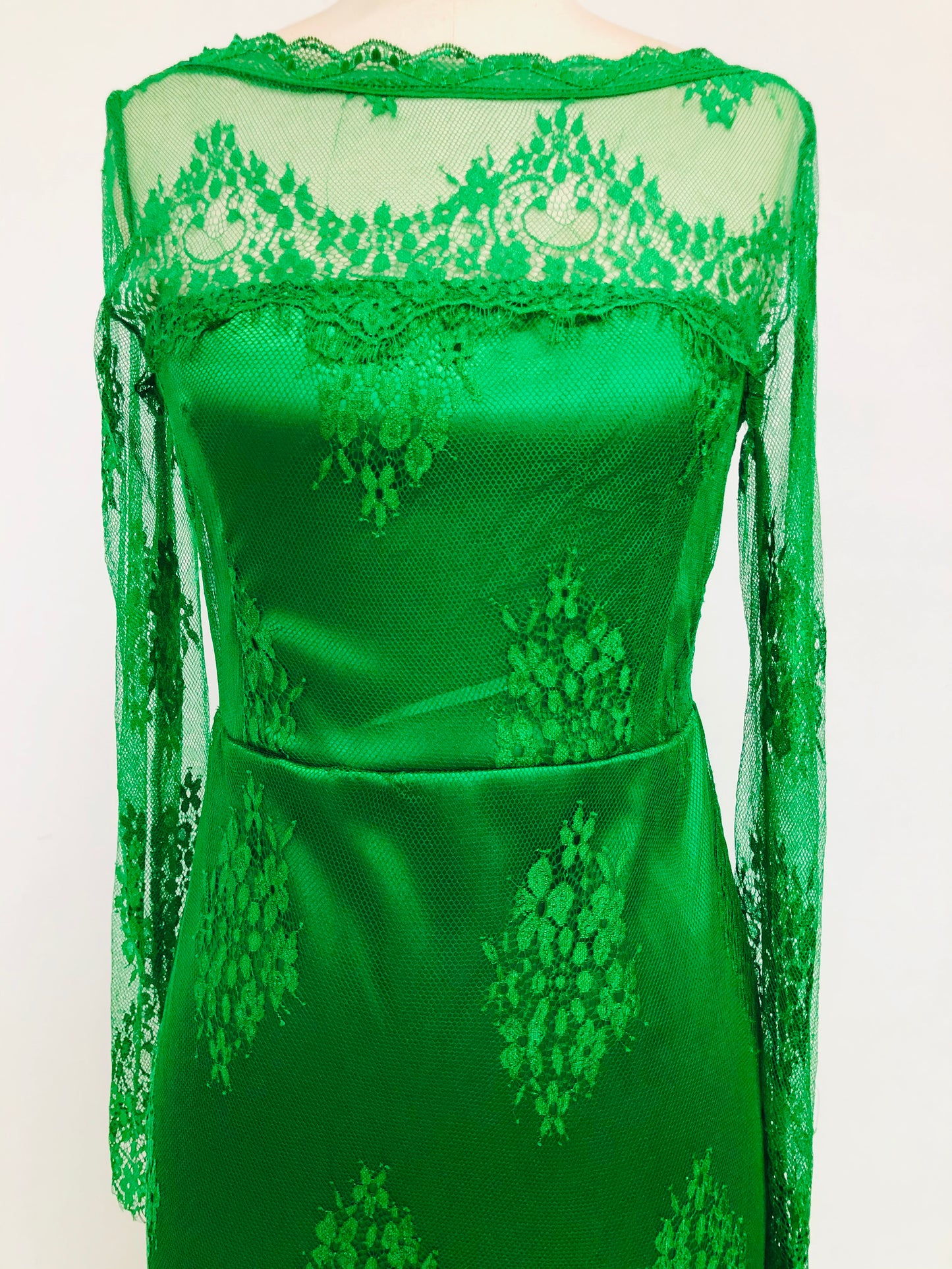 Arrival Women Clothing Long Sleeve See through Lace Dress Mopping Evening Dress