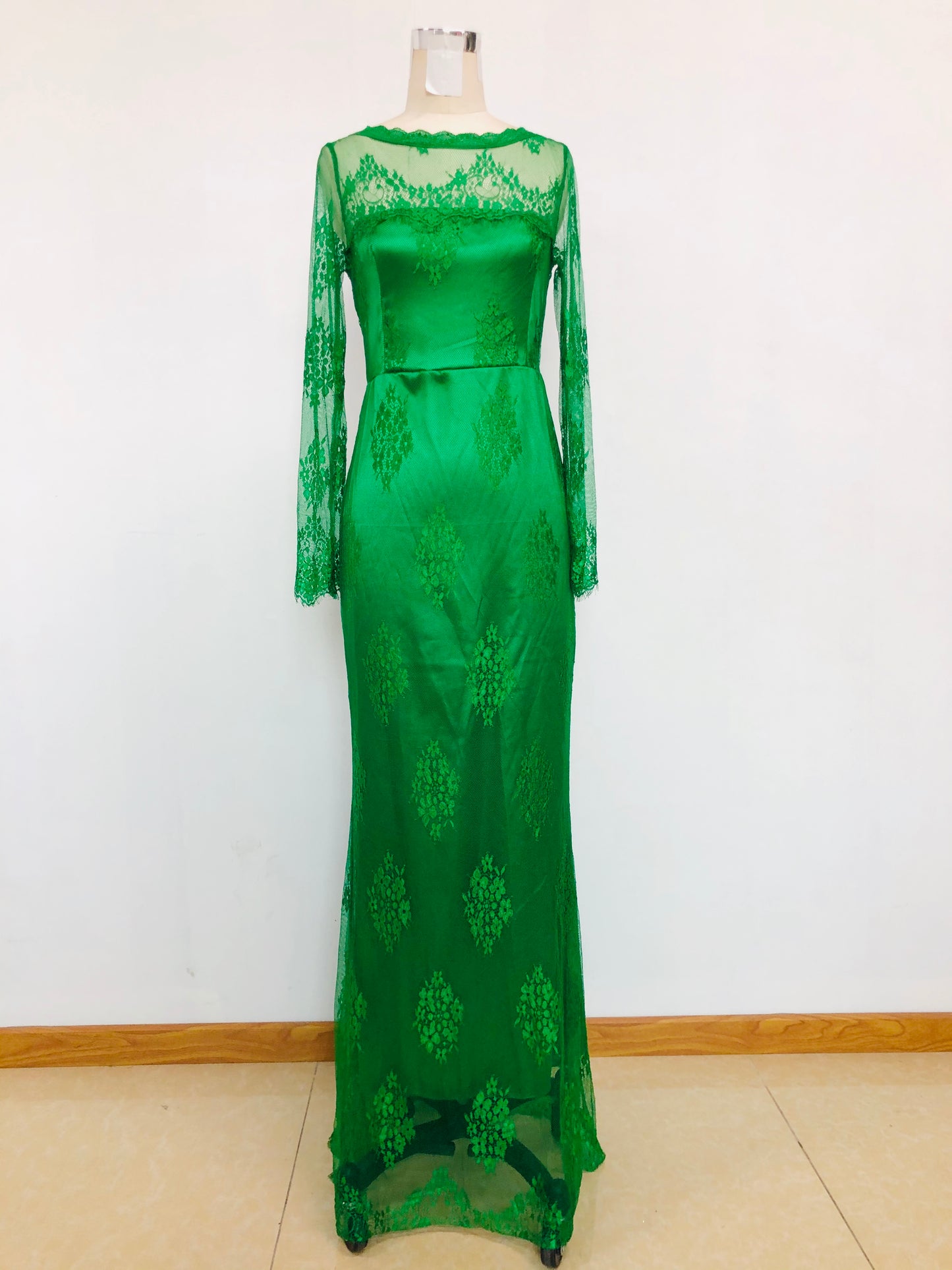 Arrival Women Clothing Long Sleeve See through Lace Dress Mopping Evening Dress
