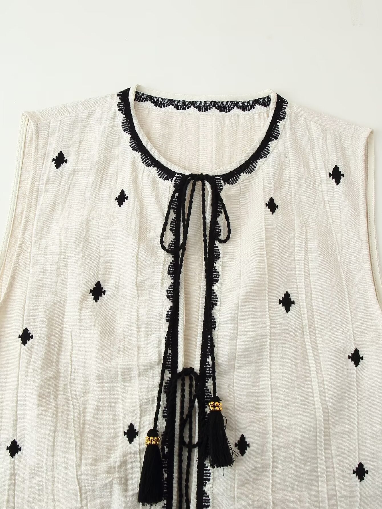 Sleeveless Shirt Top Women Retro Slimming Embroidered Vest Short Sets