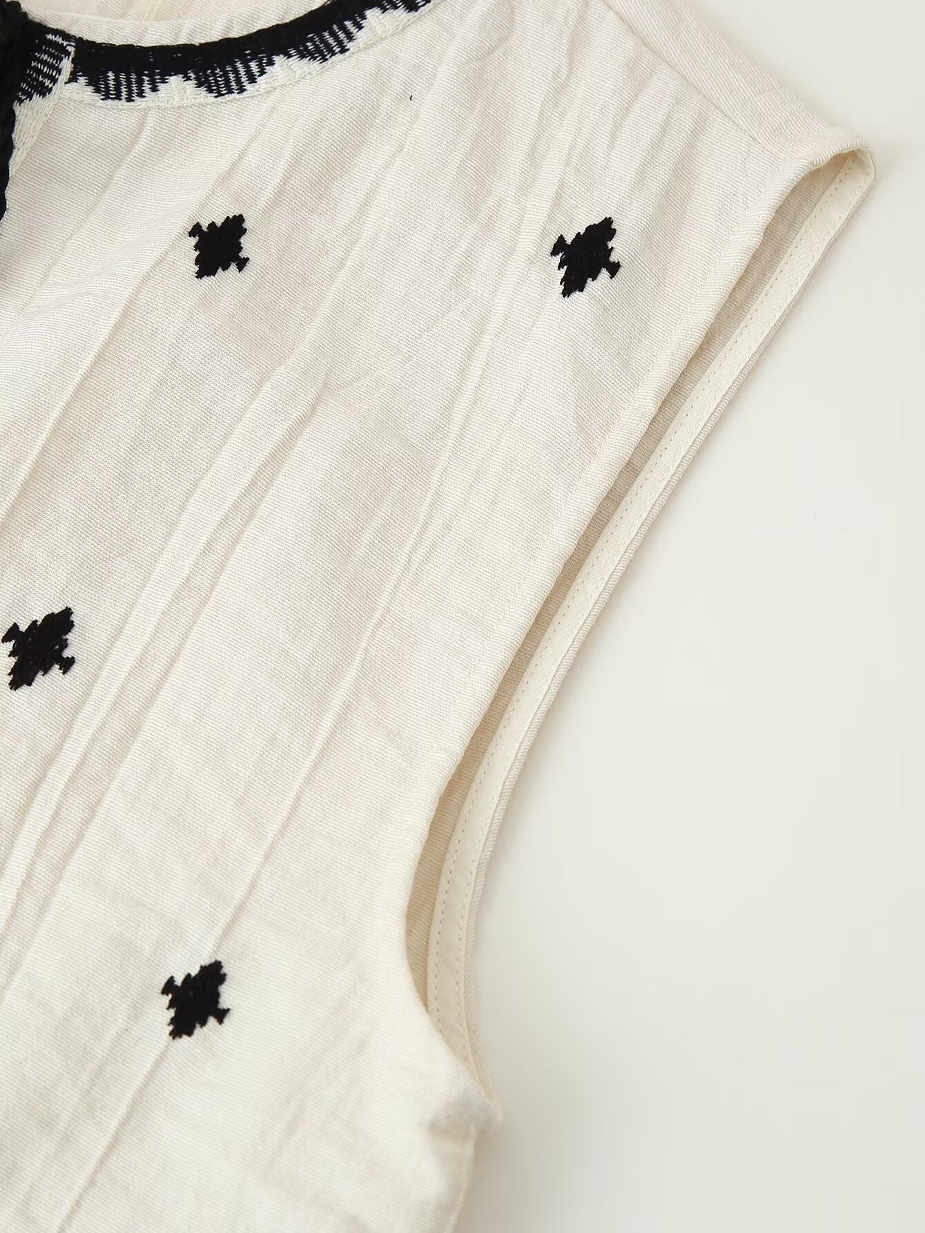 Sleeveless Shirt Top Women Retro Slimming Embroidered Vest Short Sets