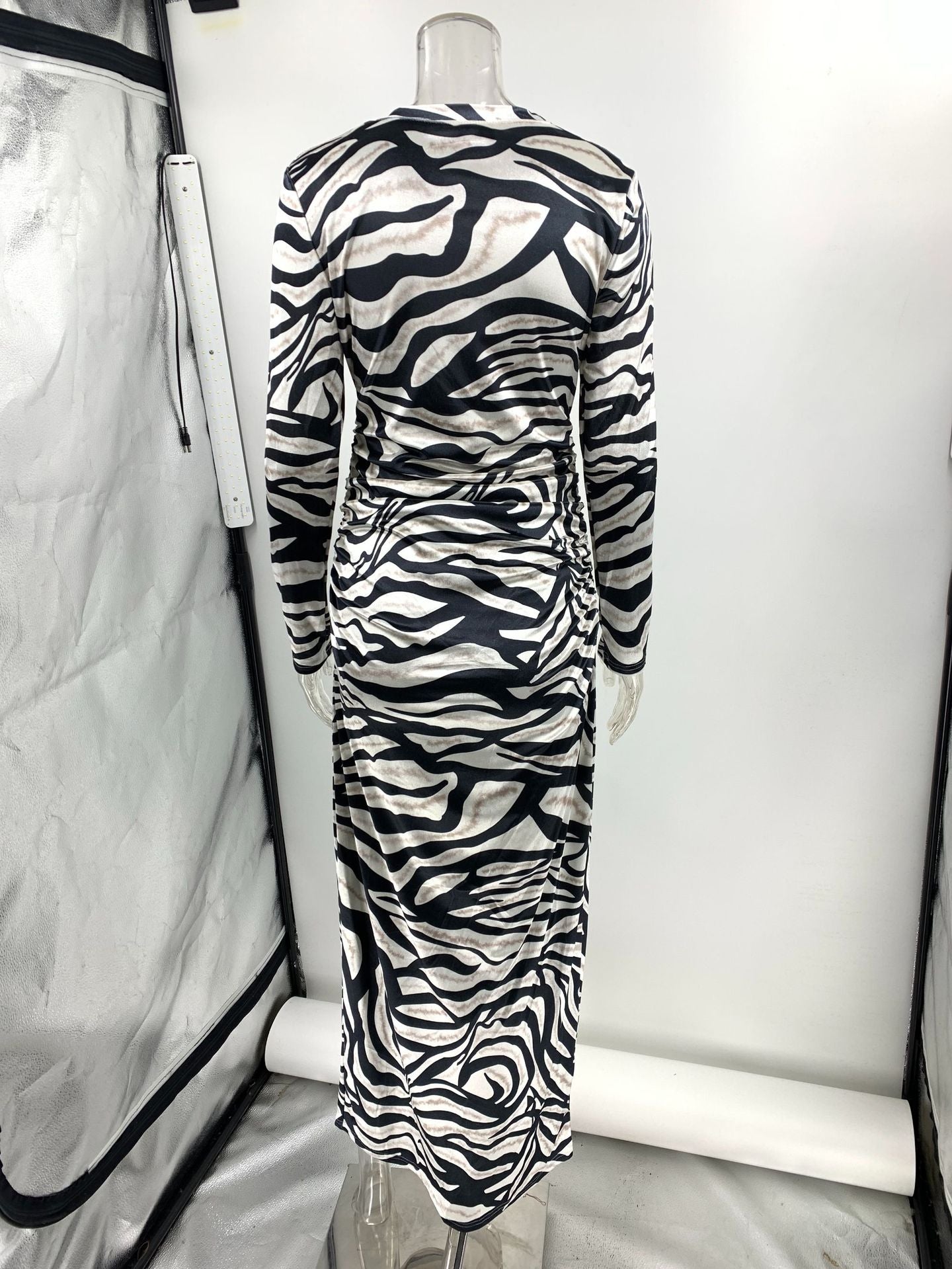 Autumn Winter Warm Zebra Pattern Mirror Velvet Stretch Slim Dress for Women