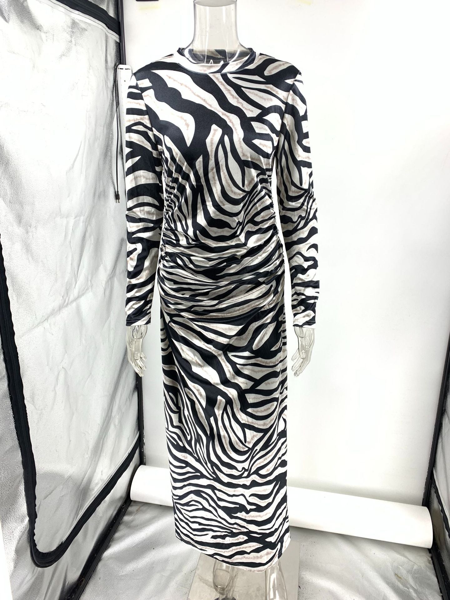 Autumn Winter Warm Zebra Pattern Mirror Velvet Stretch Slim Dress for Women