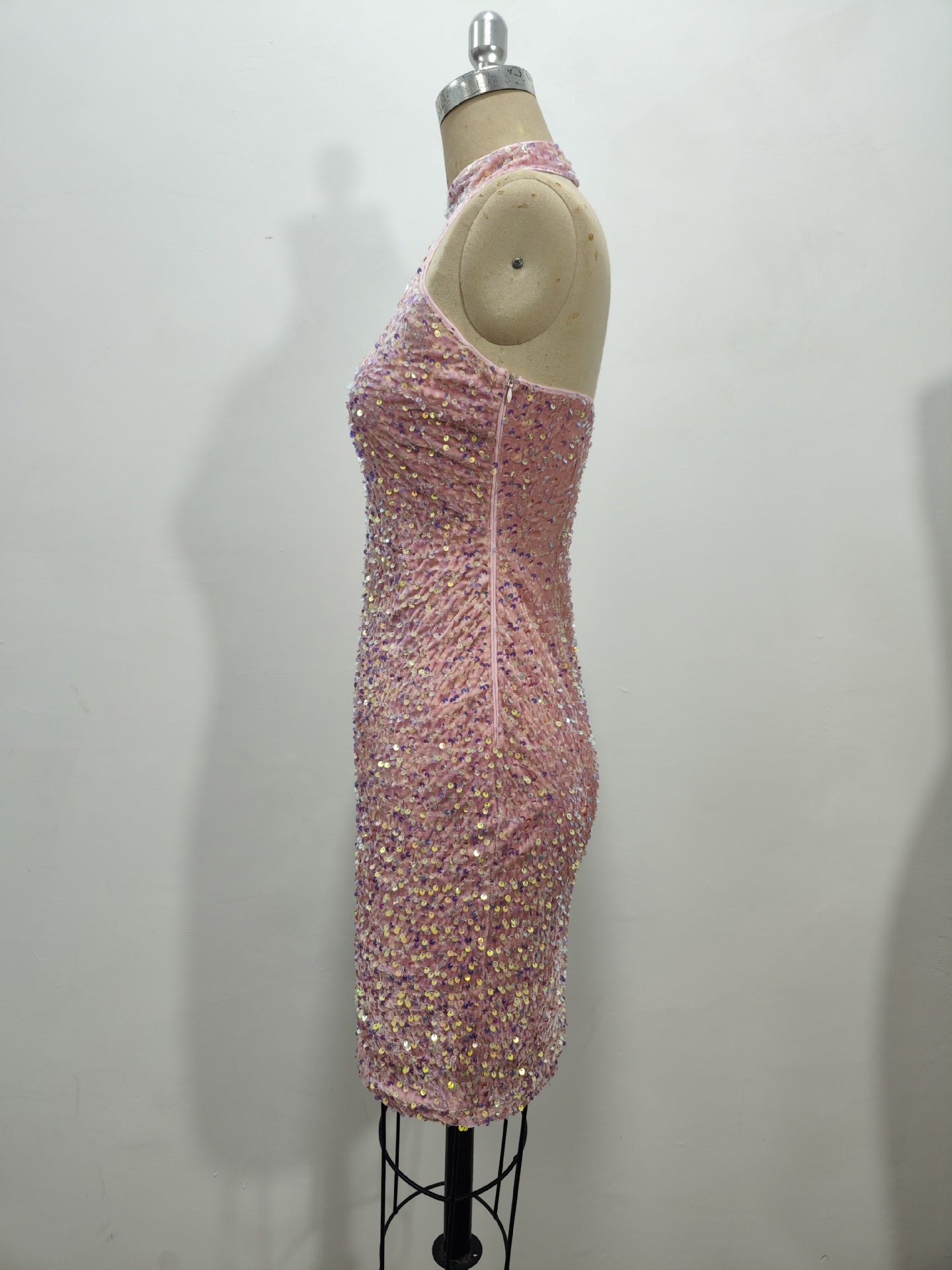 Middle East Women Flash Halter Backless Sleeveless Pleated Sequined Tight Pencil Mini Dress