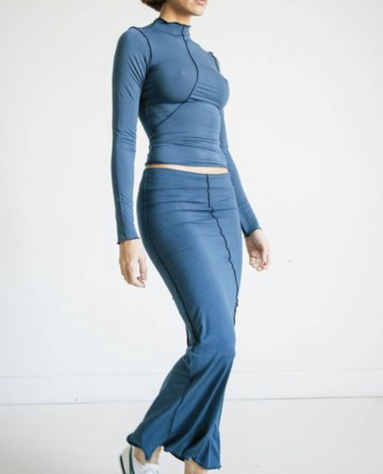 Popular Tight Sexy Decorative Line Small Turtleneck Long Sleeve Skirt Set