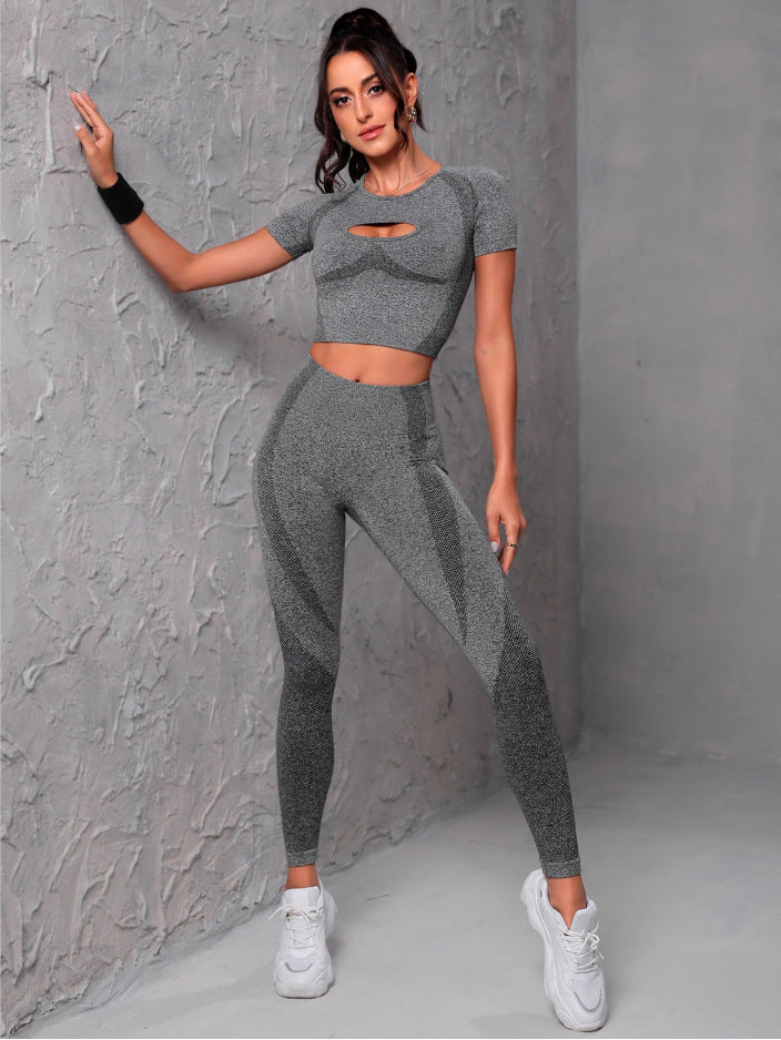 Seamless Knitted Sports Yoga Suit Moisture Wicking Quick Drying Breathable Slim Fit Fitness Yoga Clothes