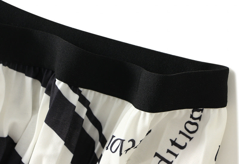 Pleated Letter Graphic Printed Skirt for Women Autumn Elastic Waist Mid Length Big Hem Umbrella Skirt