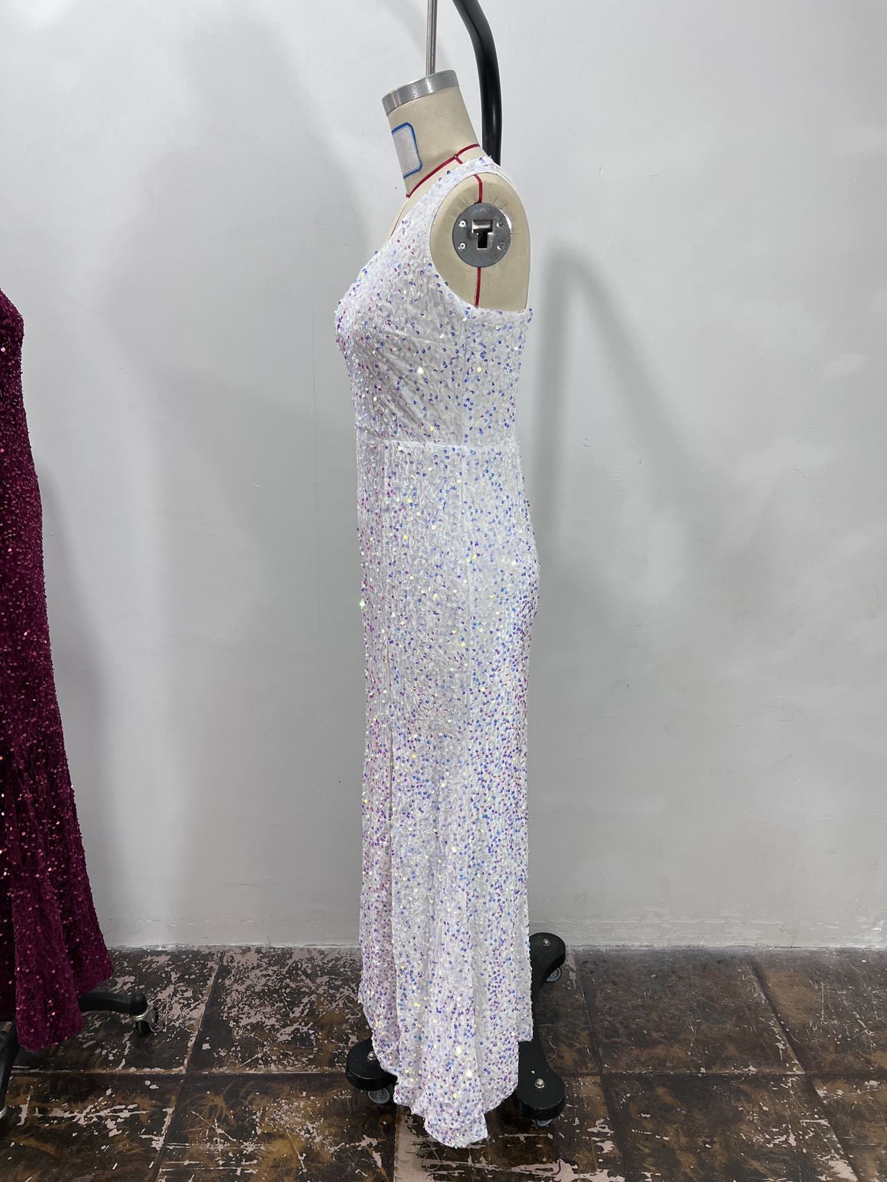 Sequined Sleeveless Slit Shoulder Belt Tight Party Dress