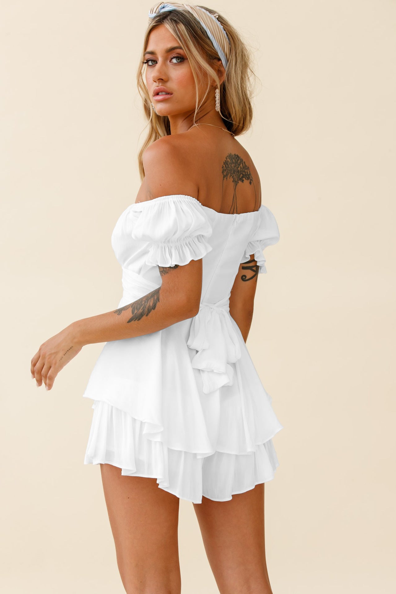 Solid Color Fashion Sexy off Neck Lantern Ruffle Sleeve Casual Summer Women Clothing Short Romper