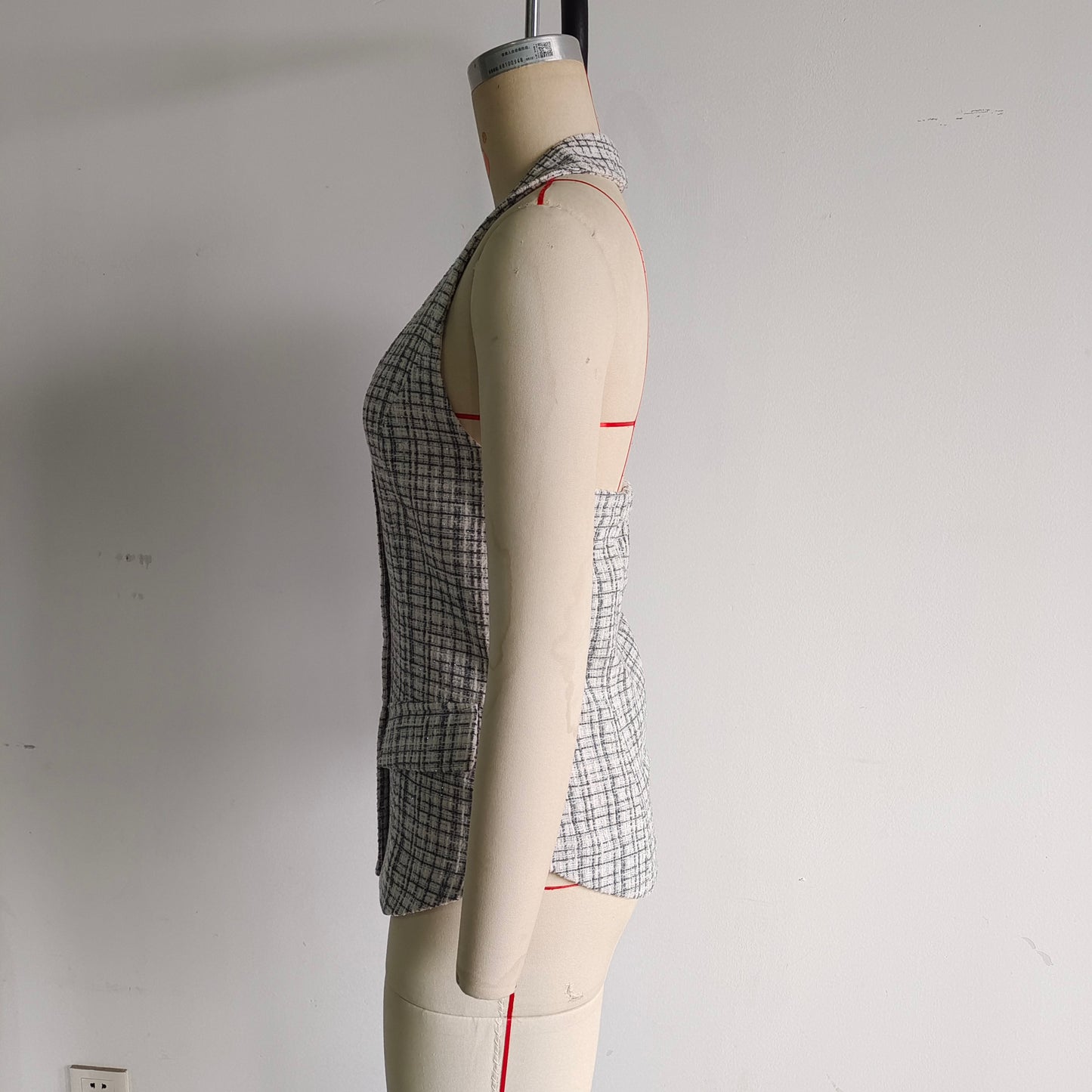 Spring Women All Match V neck Halter Sleeveless Single Breasted Classic Vest Top