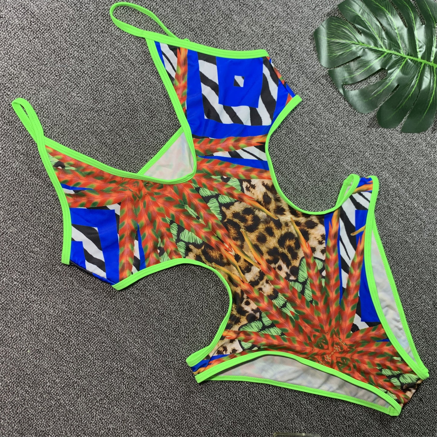 Plus Size Printed One Piece Swimsuit Female Sexy Retro Pattern Swimsuit