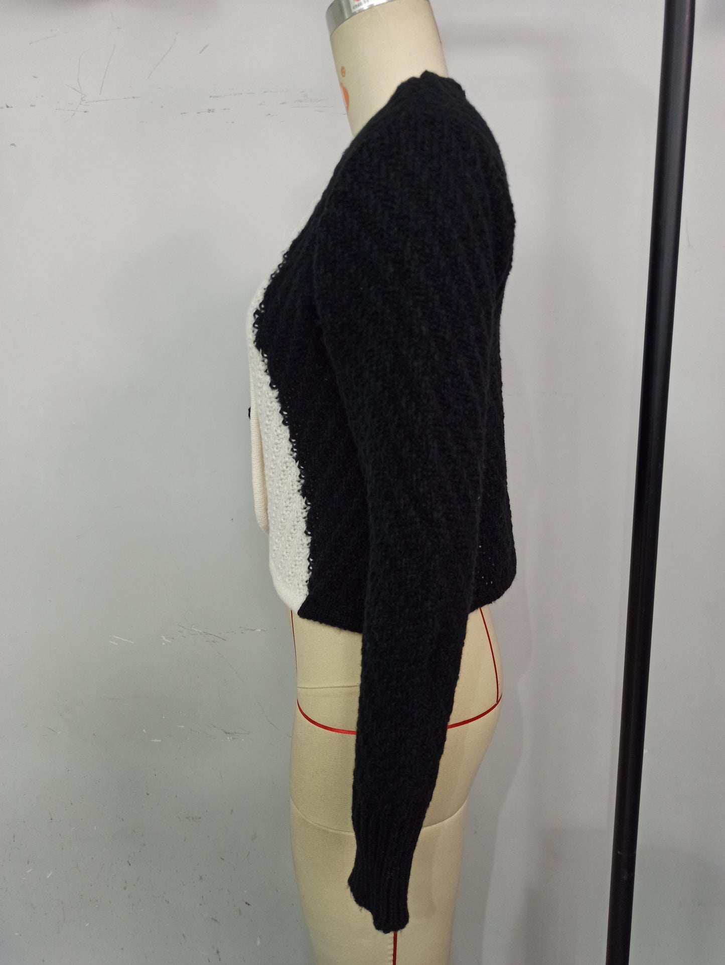 Contrast Color Floral Knitted Cardigan for Women Autumn Winter Loose Design Sweater Coat