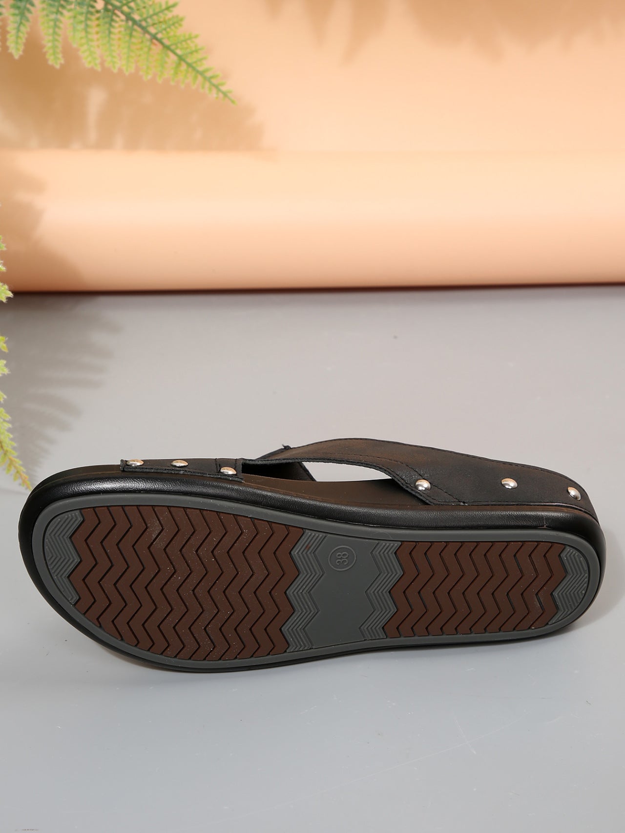 Hollow Out Cutout out One Line Platform Slippers Women Outdoor Rivet Open Toe Beach Sandals