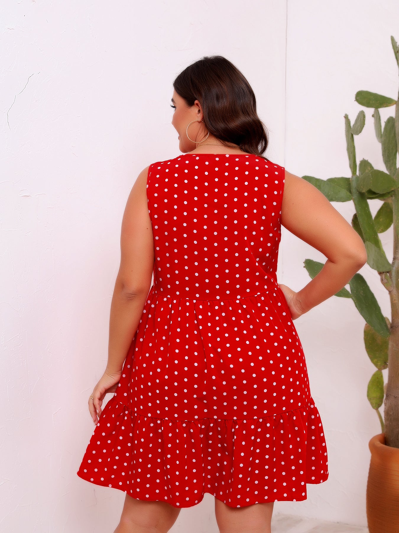 Round Neck Sleeveless Polka Dot Loose Fitting Large Hem Ruffled Dress