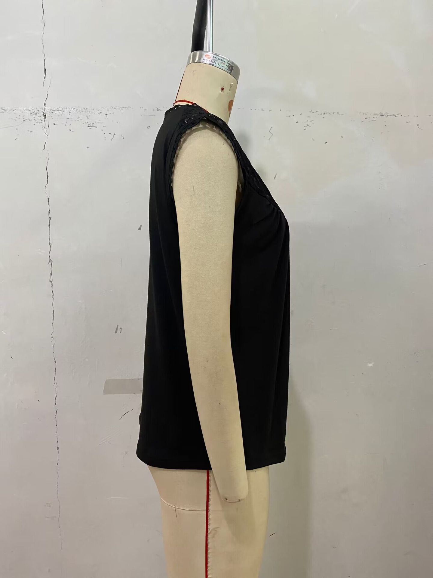 Summer Sleeveless Lace round Neck Solid Color Simple Elegant Women Clothing Top