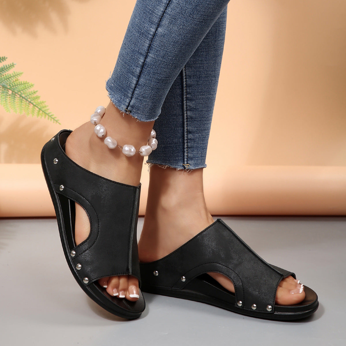 Hollow Out Cutout out One Line Platform Slippers Women Outdoor Rivet Open Toe Beach Sandals