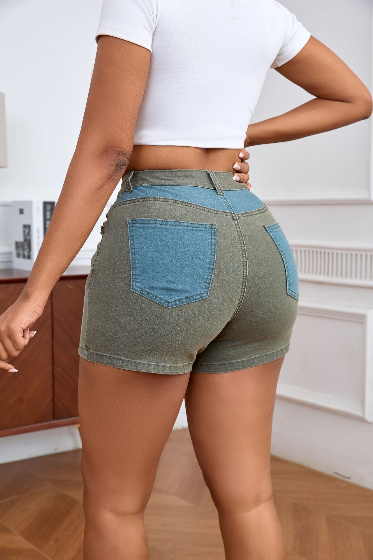 Stretch Washed Stitching Hip Lifting Denim Shorts Women Manufacturer