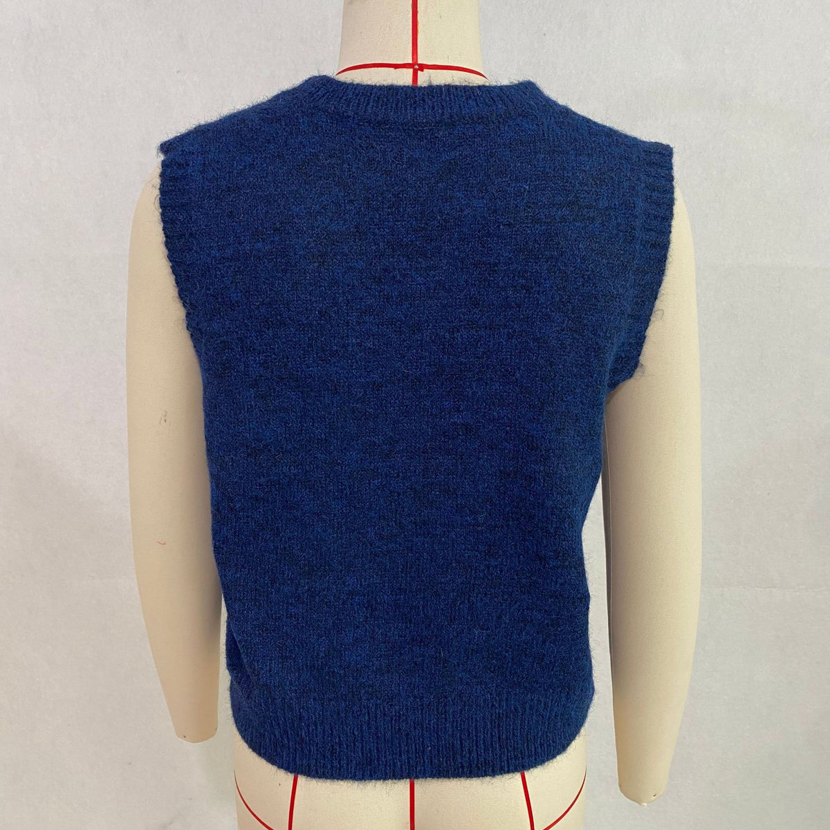 Three Dimensional Floral Jacquard Knitted Vest round Neck Sleeveless Bandage Dress Outerwear Vest Sweater
