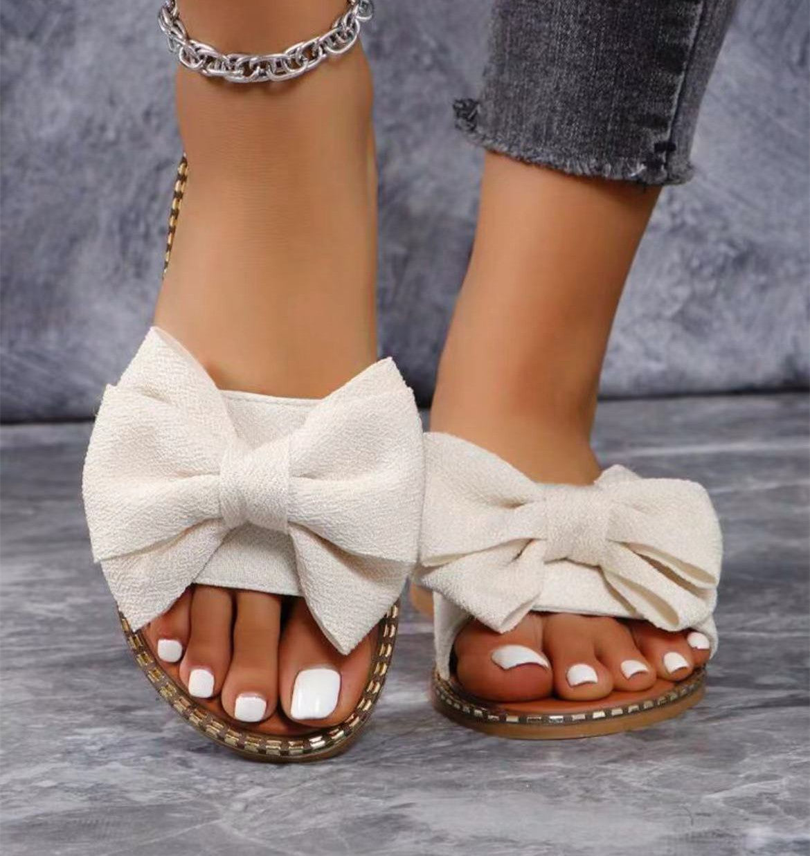 Arrival Flat Bottom Rhinestone Bowknot Slippers Women Outer Wear Solid Color Lightweight Cloth Sandals