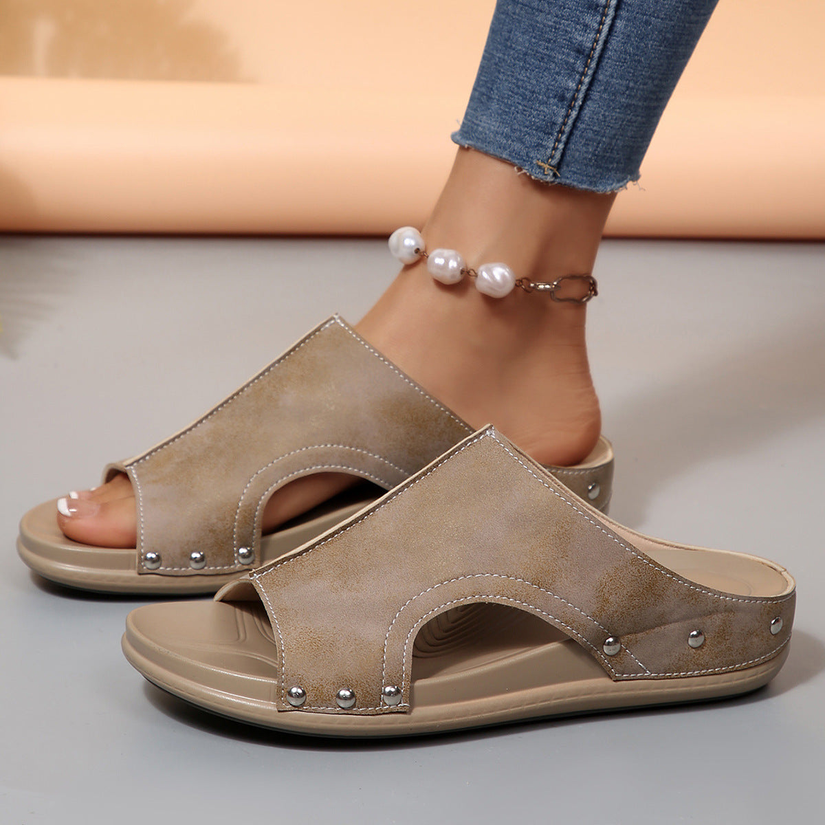 Hollow Out Cutout out One Line Platform Slippers Women Outdoor Rivet Open Toe Beach Sandals