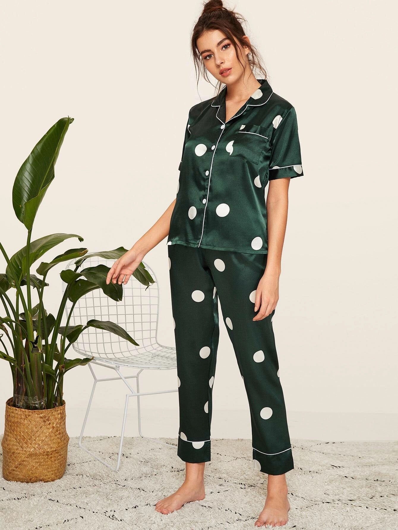 Imitated Silk Pajamas Women Home Wear Two-Piece Short-Sleeved Trousers