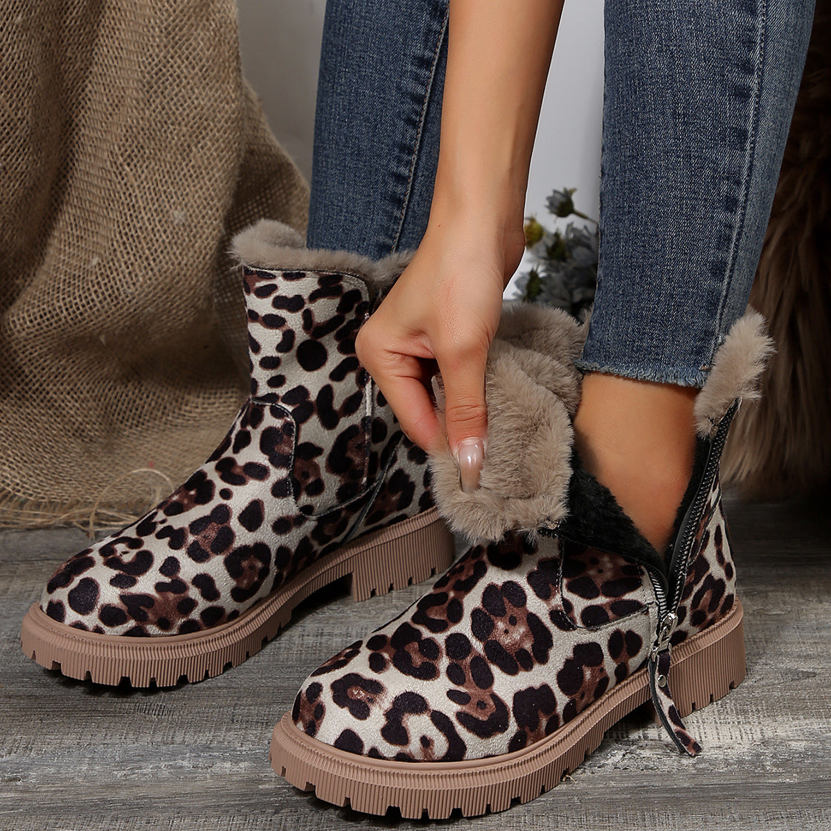Winter Fleece Lined Short Fur Mouth Snow Boots Women Warm Side Zipper Suede Cotton Boots