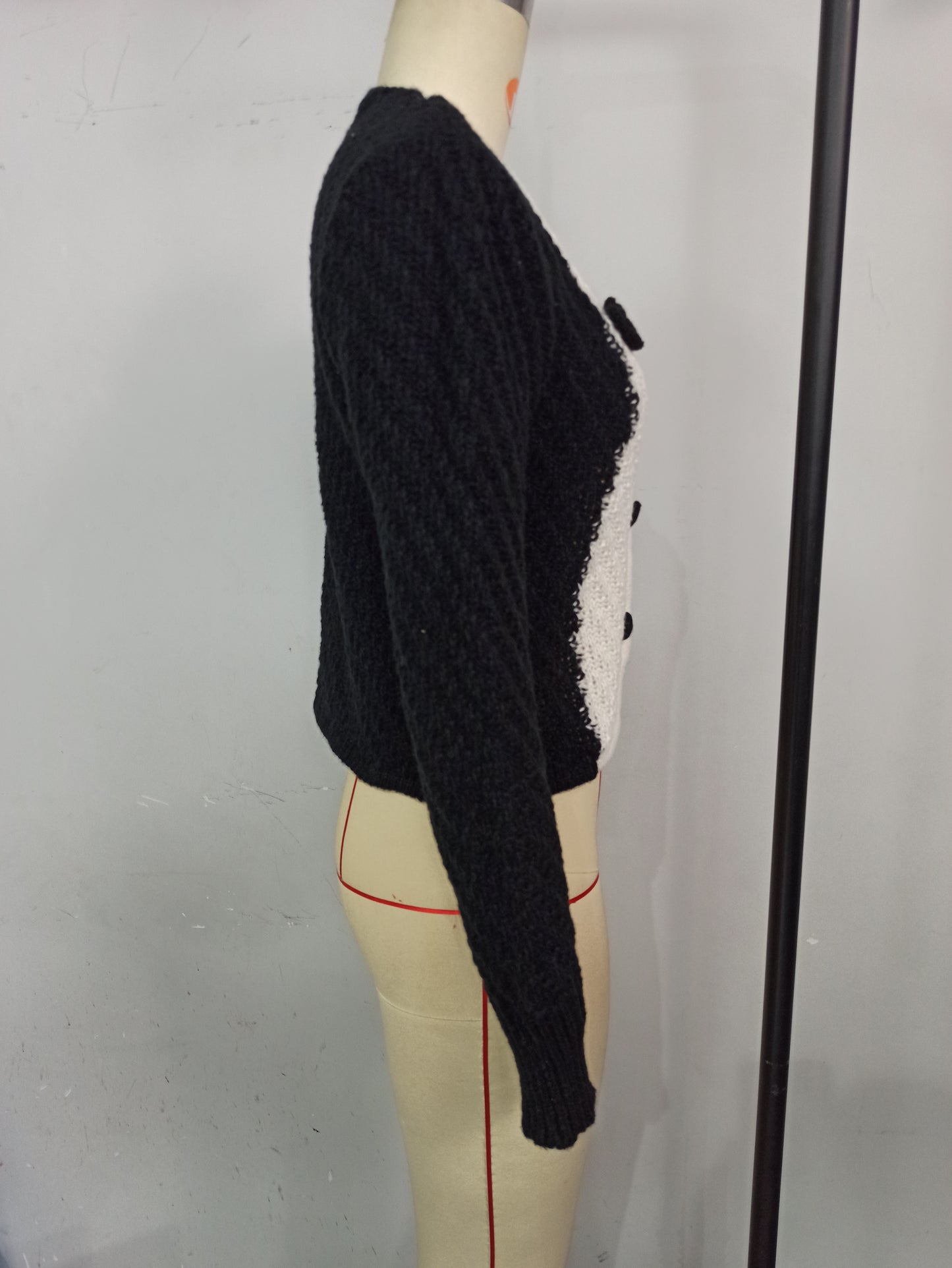 Contrast Color Floral Knitted Cardigan for Women Autumn Winter Loose Design Sweater Coat